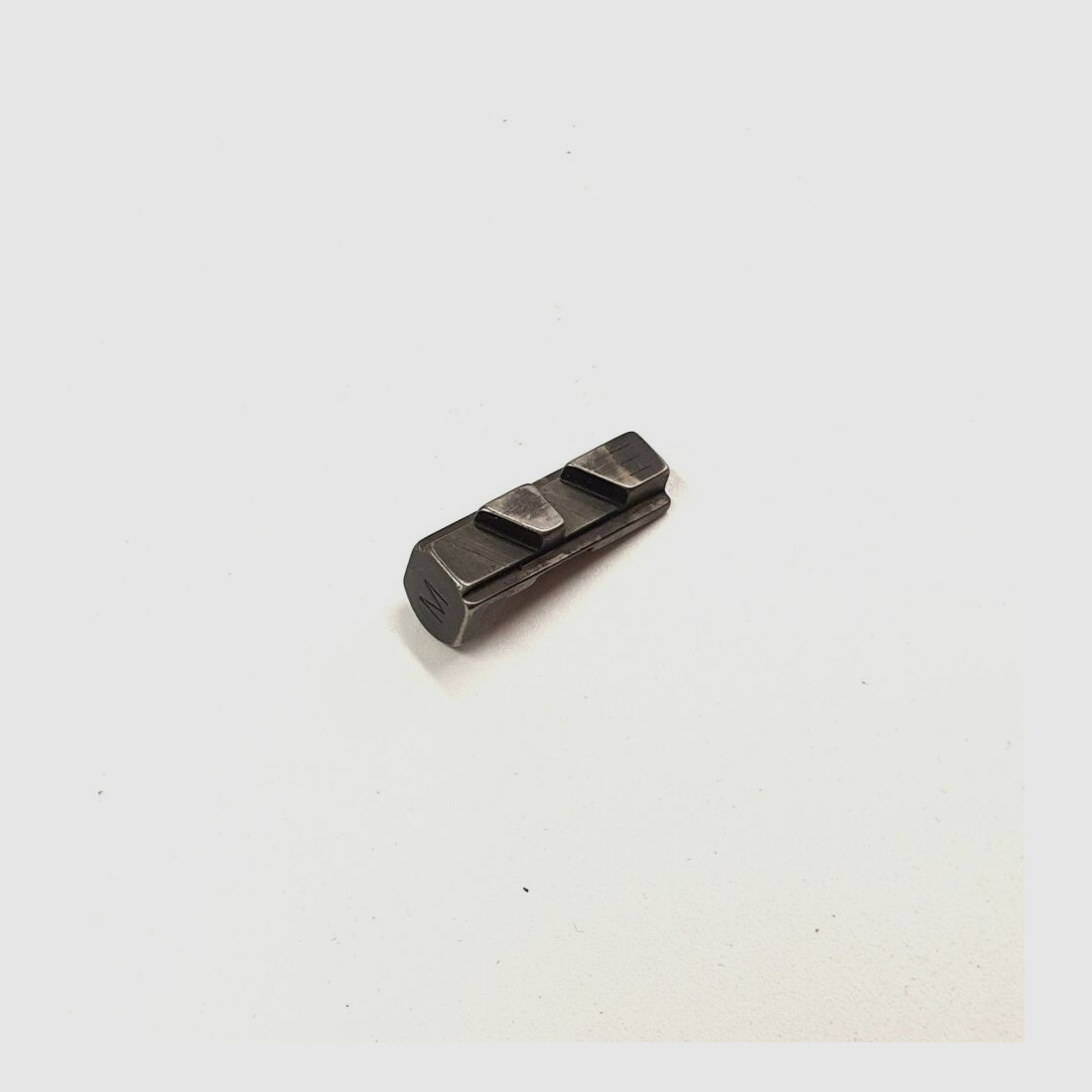 30M1 [25a] US 30M1 carbine Magazinhalter Typ 3/Magazine Catch Type 3, gebraucht/used ,US Military part