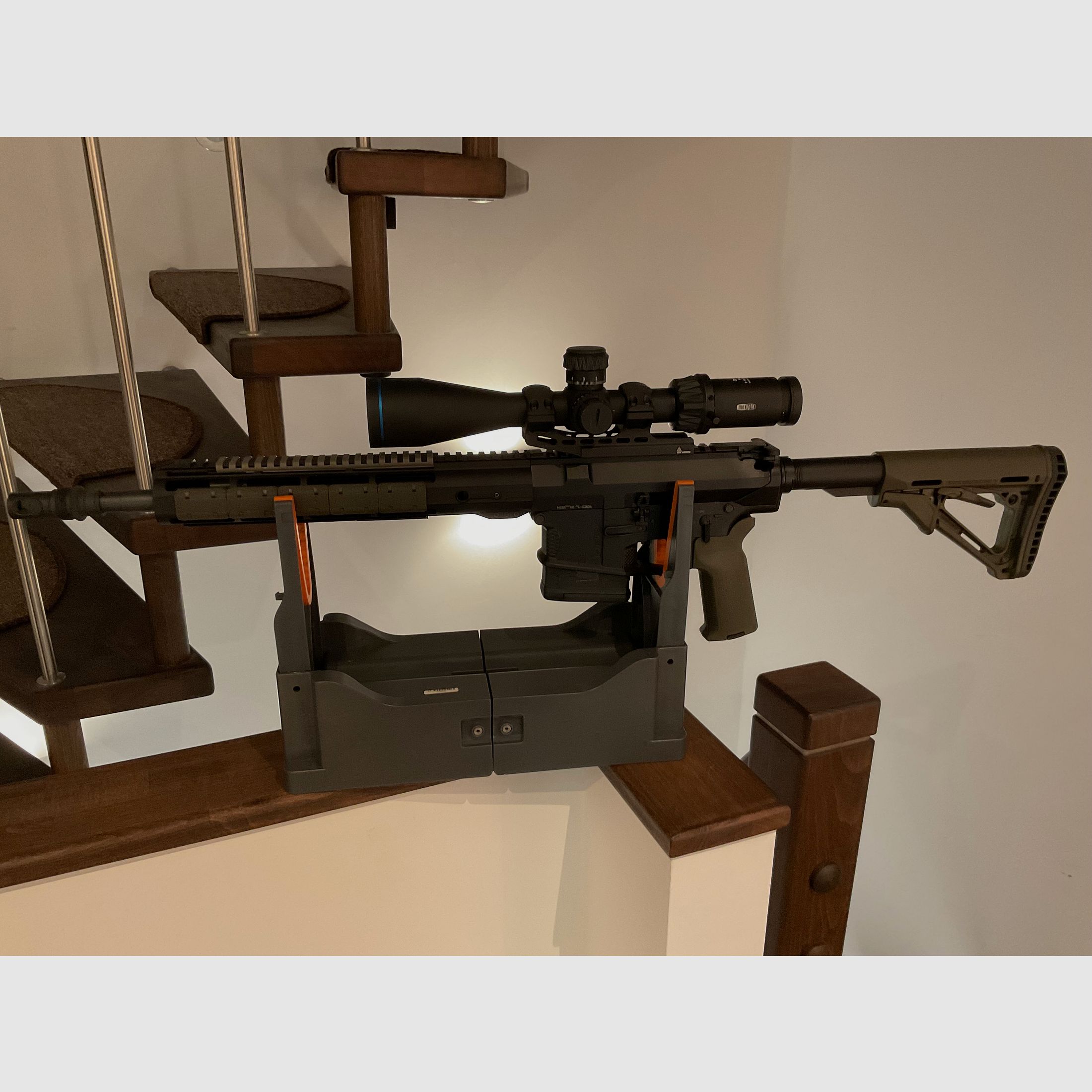 Hera Arms 7SIX2 14,5 Zoll im Kaliber .308 incl. Meopta Zielfernrohr Optika6 3–18x50 RD SFP und Zubehör 