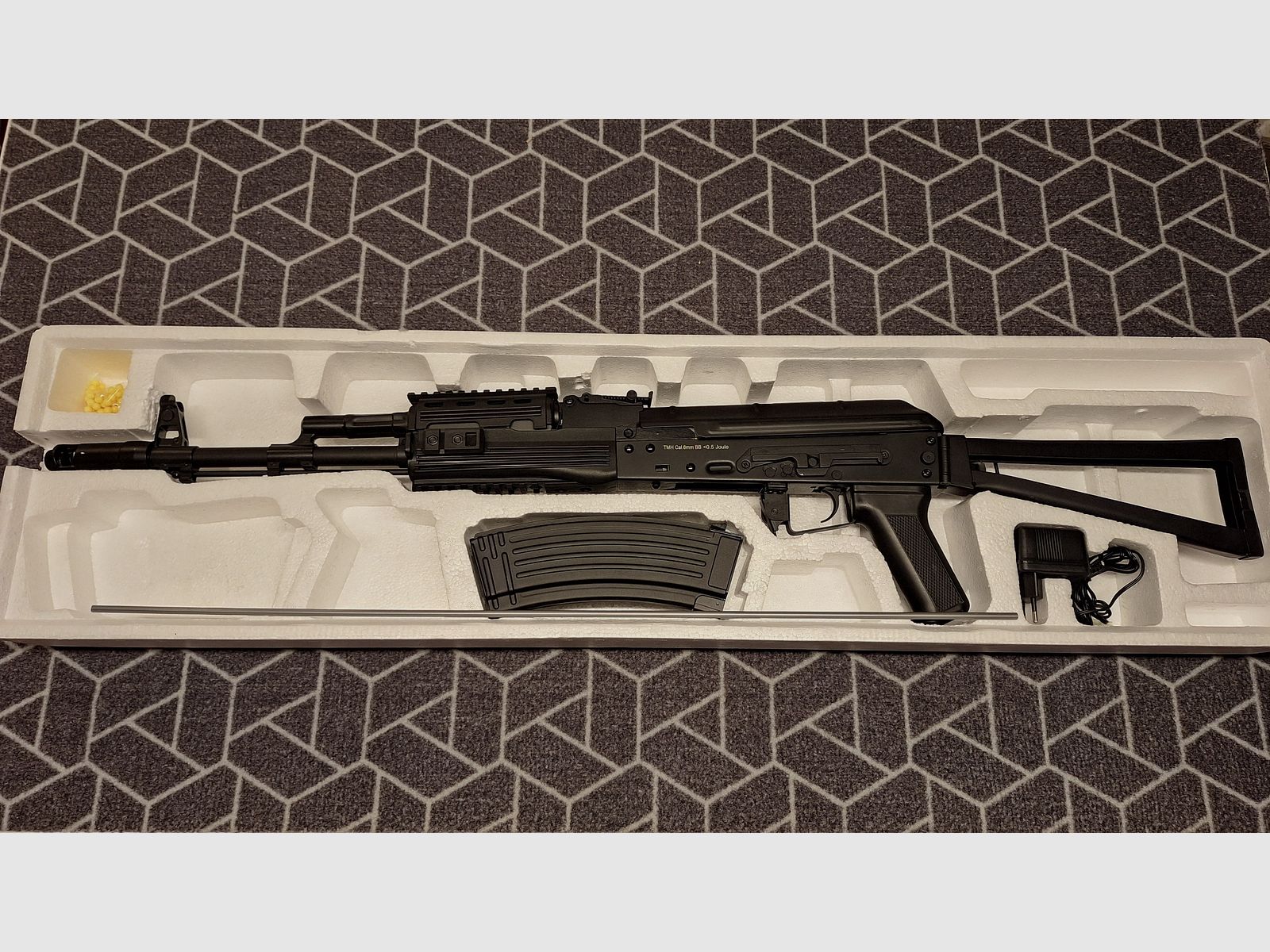 AK74 D74 Airsoft AEG 6mm BB - NEU!