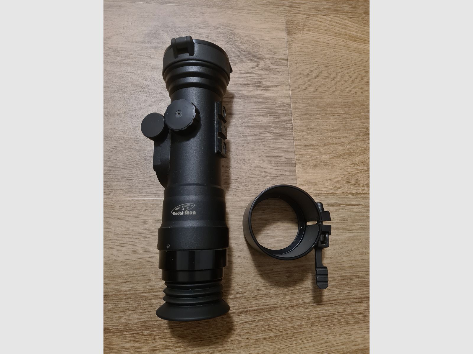 Dispositivo de visión nocturna Dedal 520A