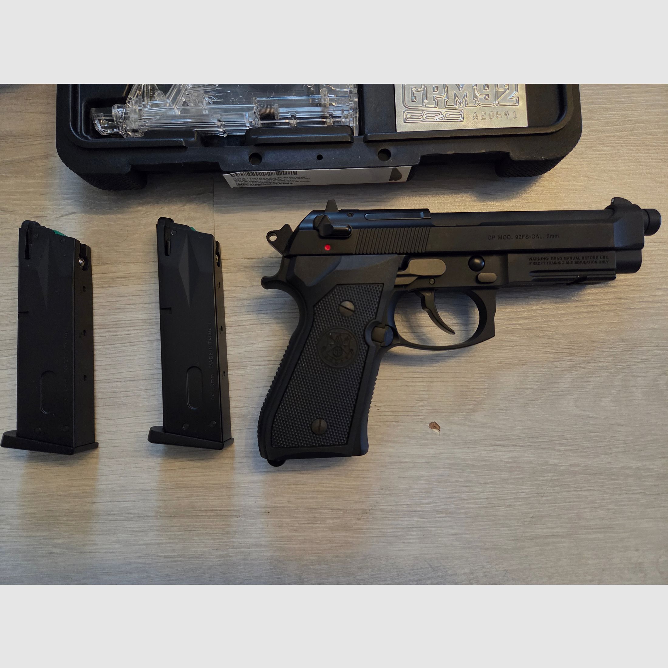 G&G GPM92 GP2 (Beretta 92) Airsoft Pistole Gas-Blowback 6mm BB Vollmetall / sehr guter und gepflegter Zustand