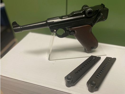 ERMA LA 22 - KALIBER .22LR - ZUSTAND 2- MIT 2 MAGAZINEN