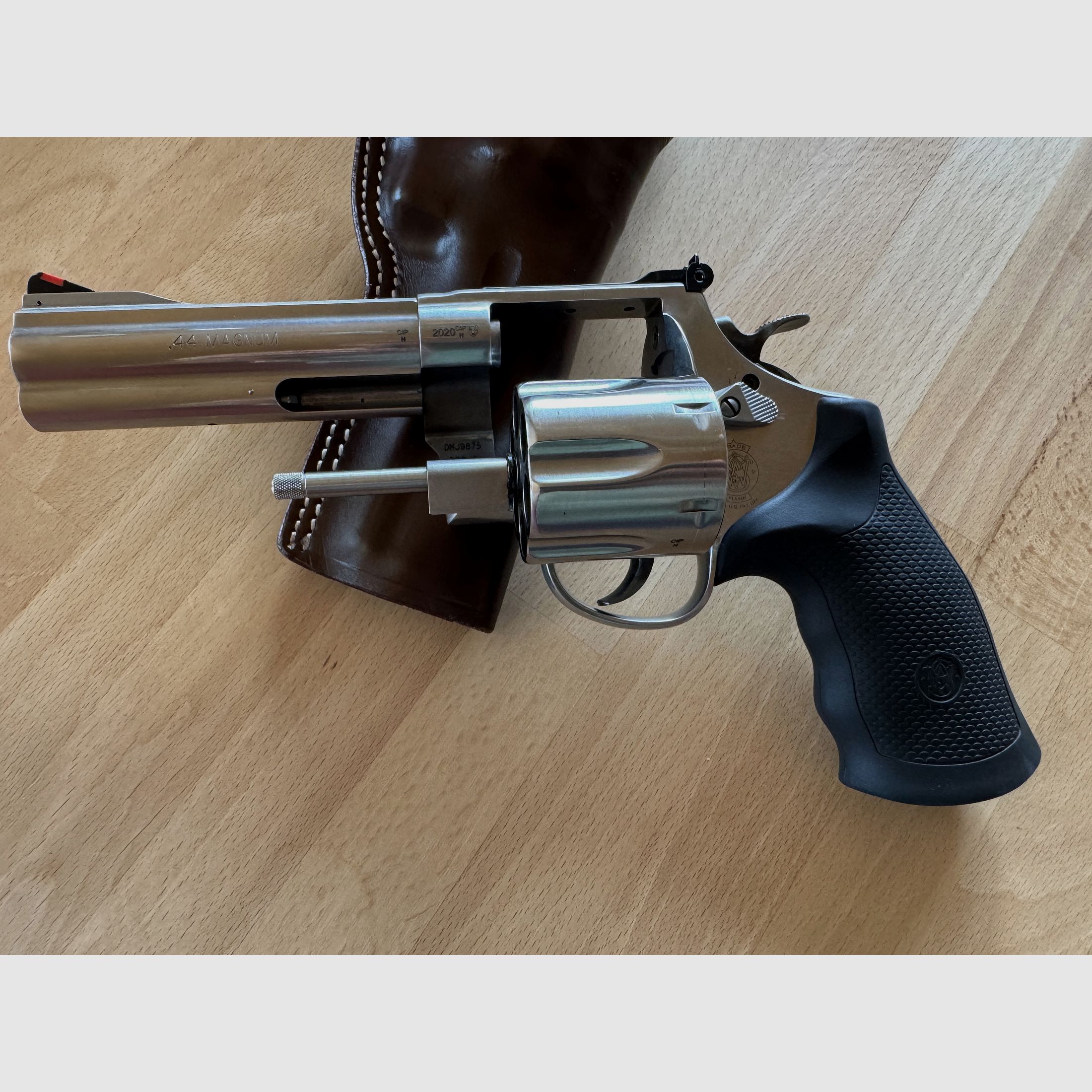 Smith & Wesson 629 Classic, .44 Mag, 5"-Lauf. Gebrauch,neuwertig