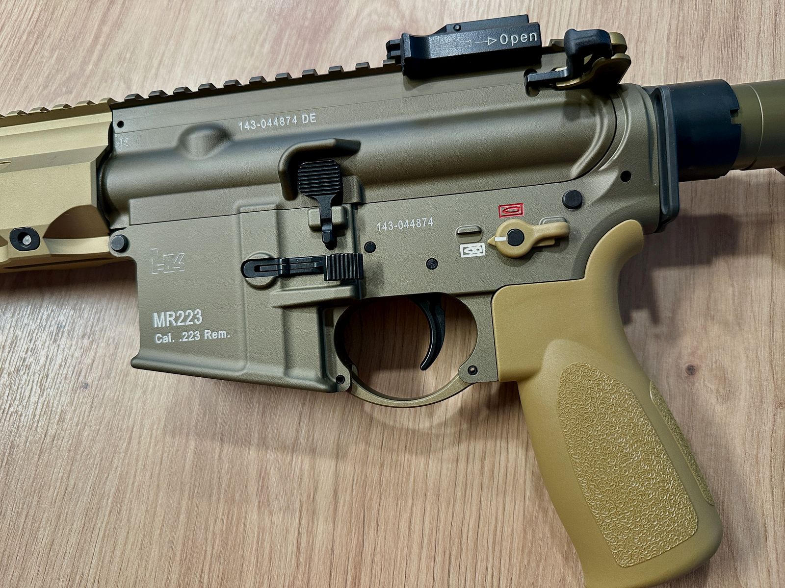 Heckler & Koch MR223 A3 16,5“ in  RAL 8000