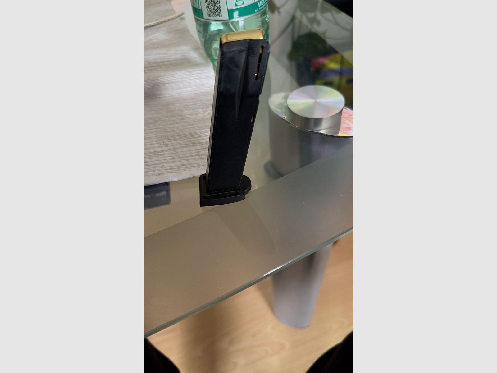 Heckler und Koch P30 silenced pistol in Desert incl. HK case