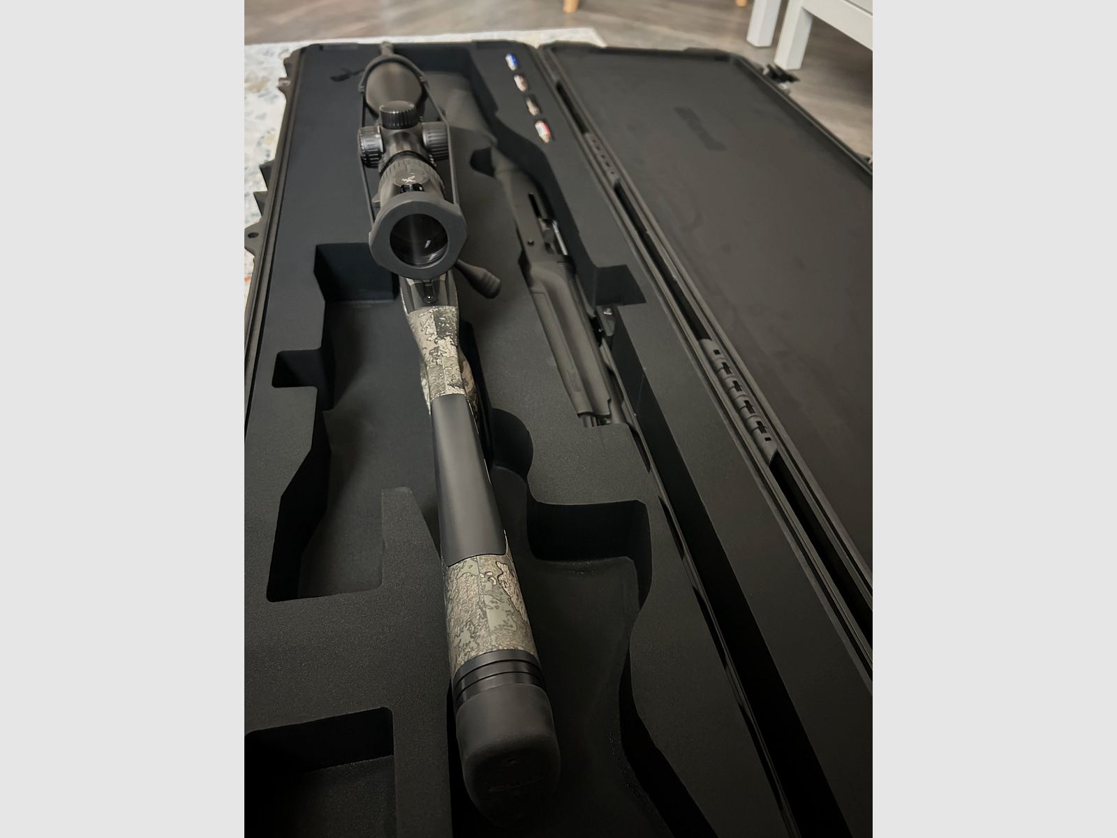 Kombi-aanbieding-knaller! Sako S20 + Swarovski Z8i | Hunter 6,5 Creedmoor Cerakote True Timber Strata LL 51cm Camo incl. Zfr. Swaro Z8i 2-16x50 P L, 4A-I *NIEUW*