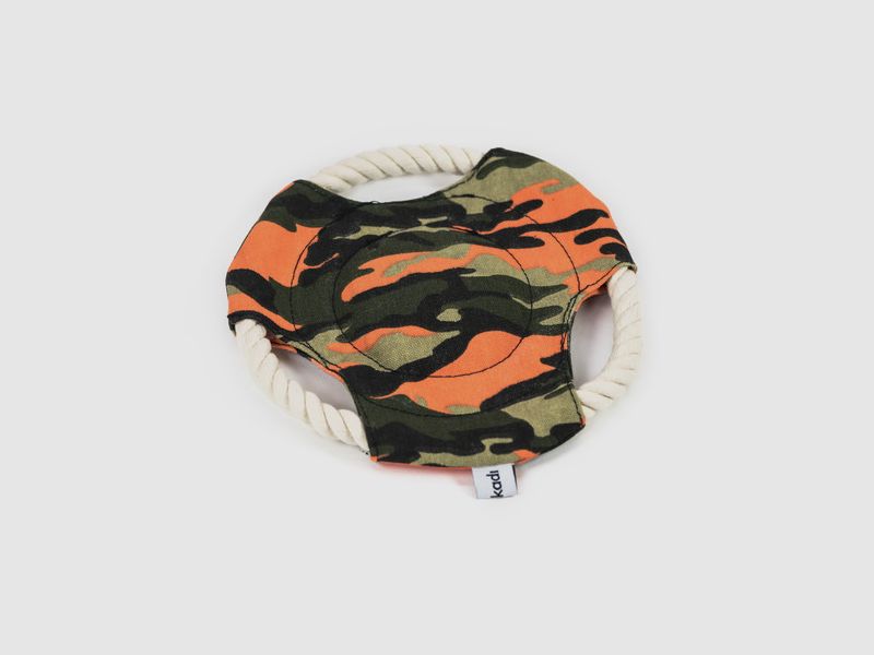 Dogs Frisbee Camo