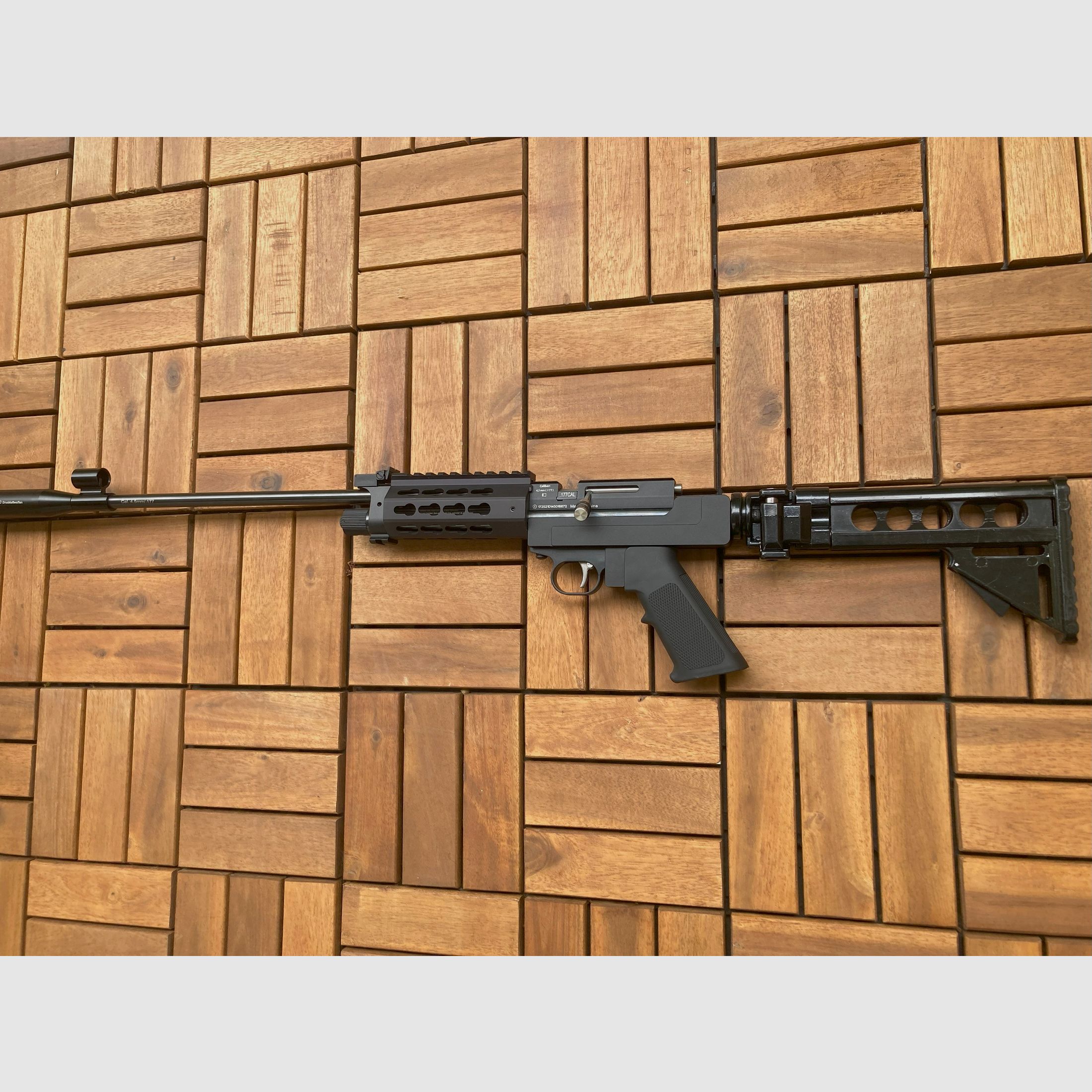 Diana Chaser Luftgewehr Kaliber 4,5mm neuwertiger taktischer Umbau LR300 AR15 Stil