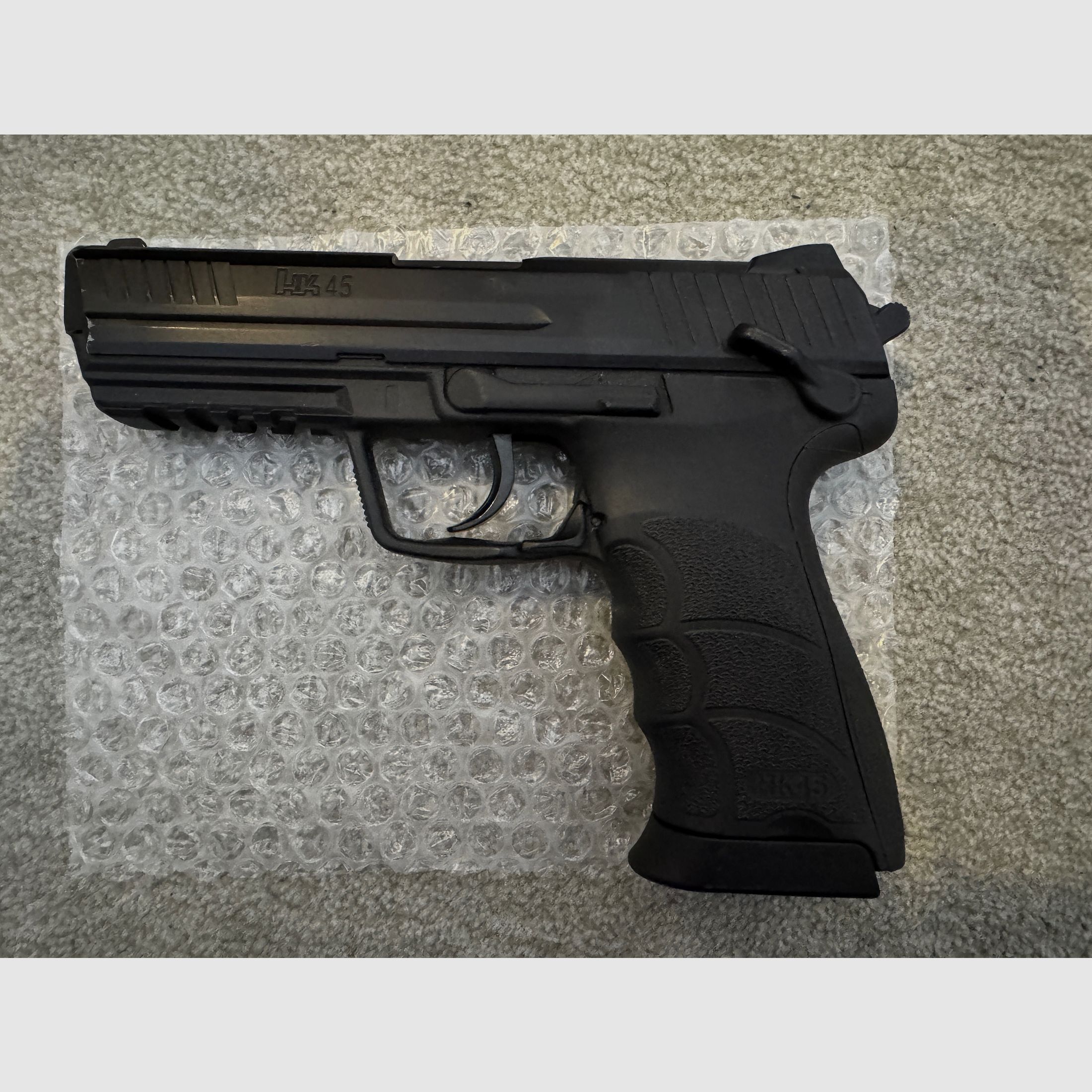 Umarex Heckler & Koch HK45 mit Metallschlitten und starkem CO2 NBB (NonBlowBack) System