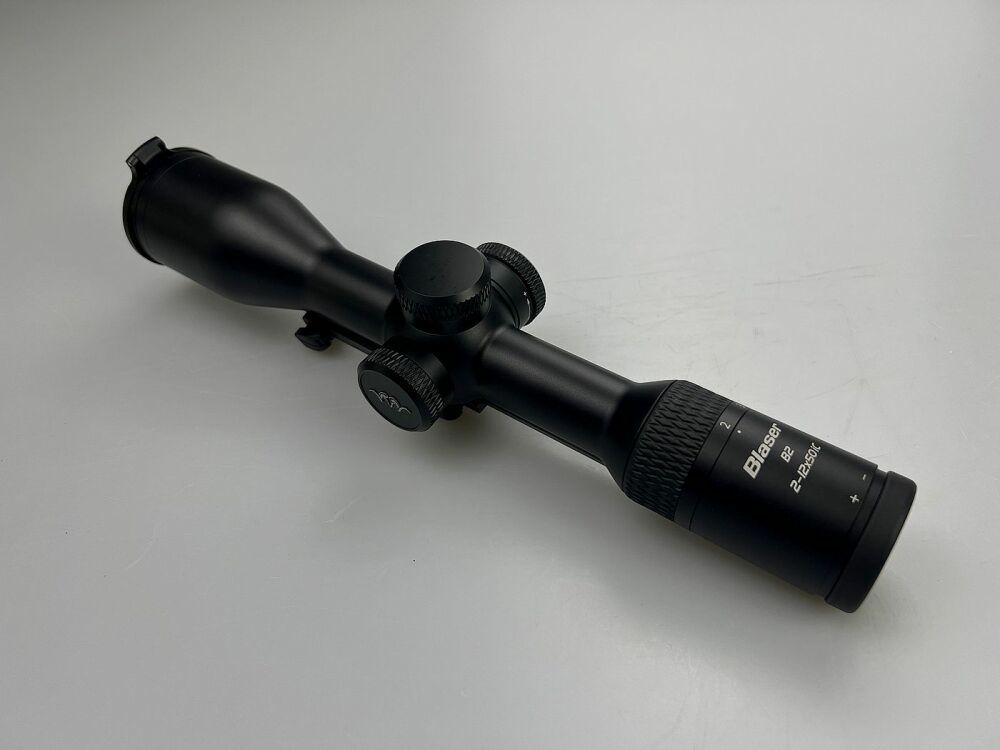 BLASER B2 2-12x50 iC S