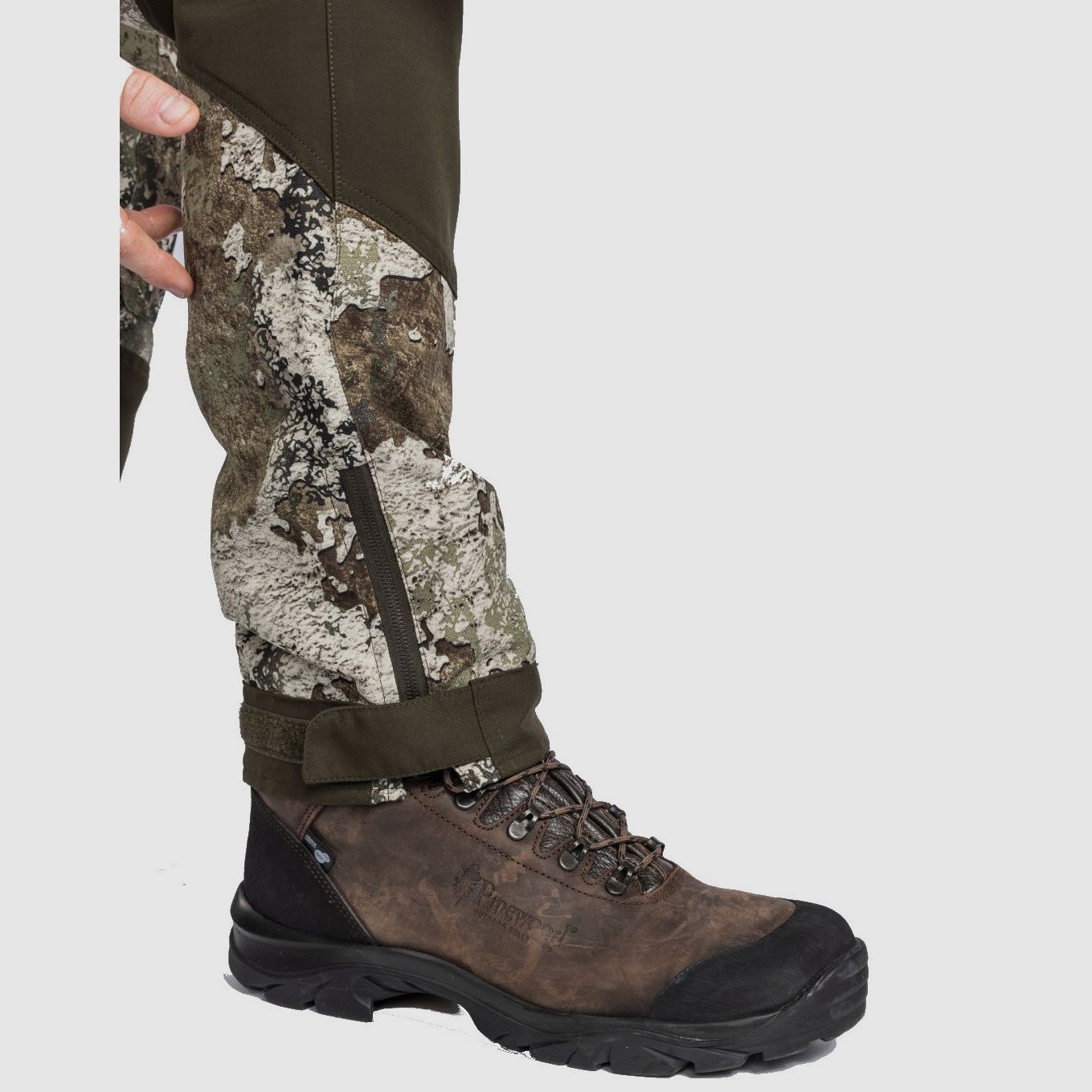 Spodnie Pinewood Caribou 5685 Strata/ Moss Green C54, zdjęcie 8 z 10
