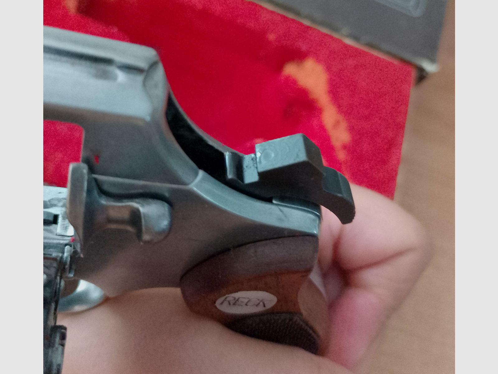 Reck Cobra im Kaliber .380 Knall bzw. 9 mm R.Knall mit Verpackung!