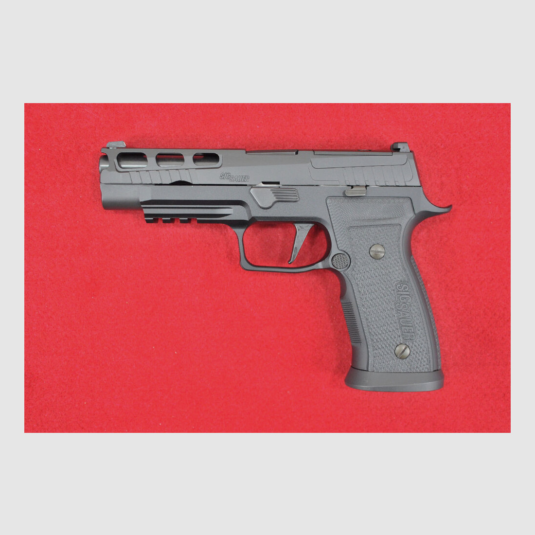 Sig Sauer P320 AXG Pro 9mm Luger