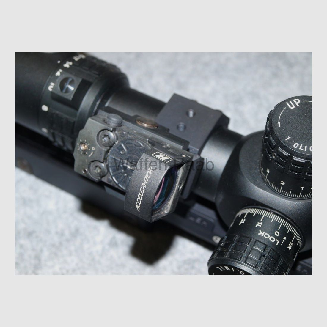 Redfield Accelerator Leuchtpunktvisier