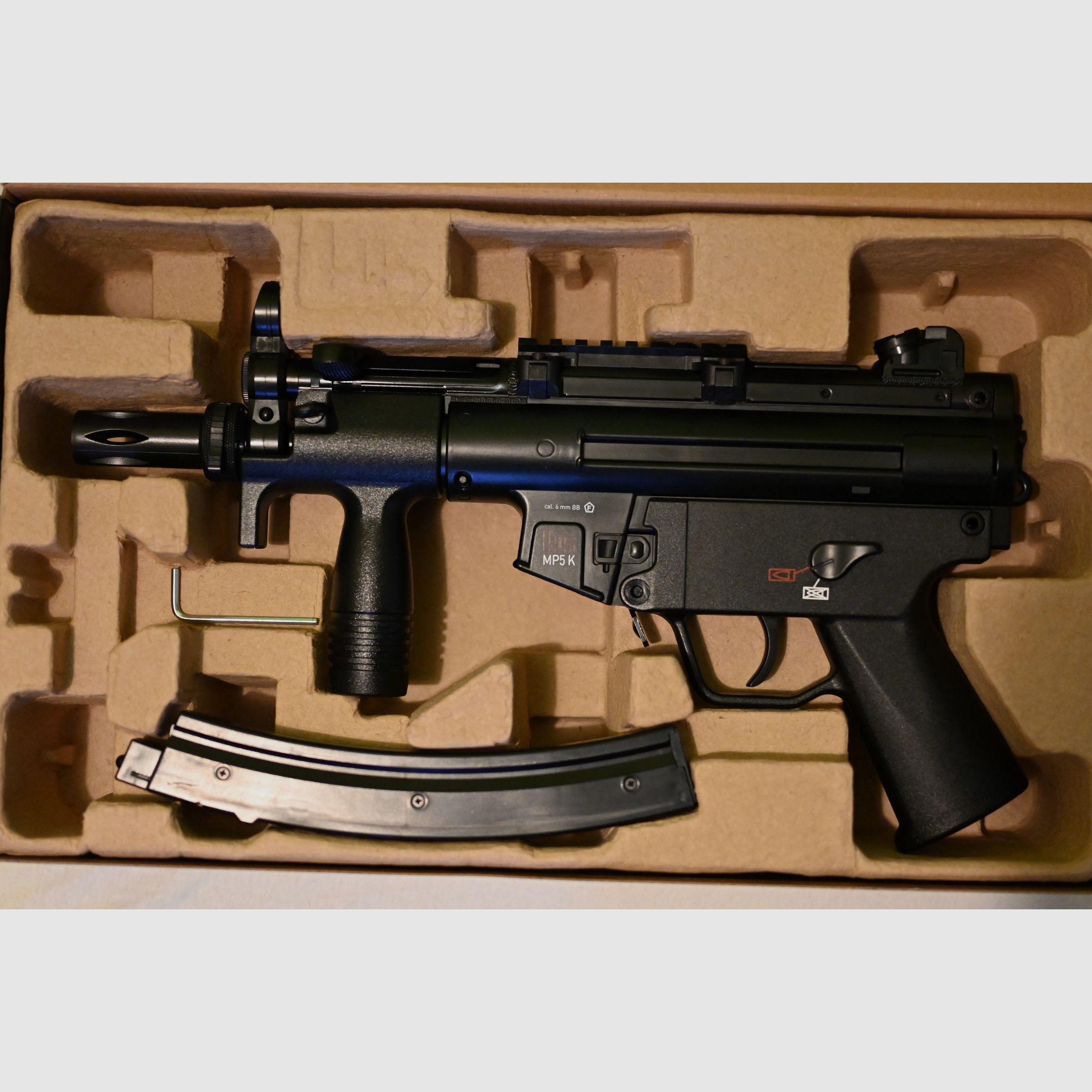 HK MP5K Co2 Airsoft including accessories