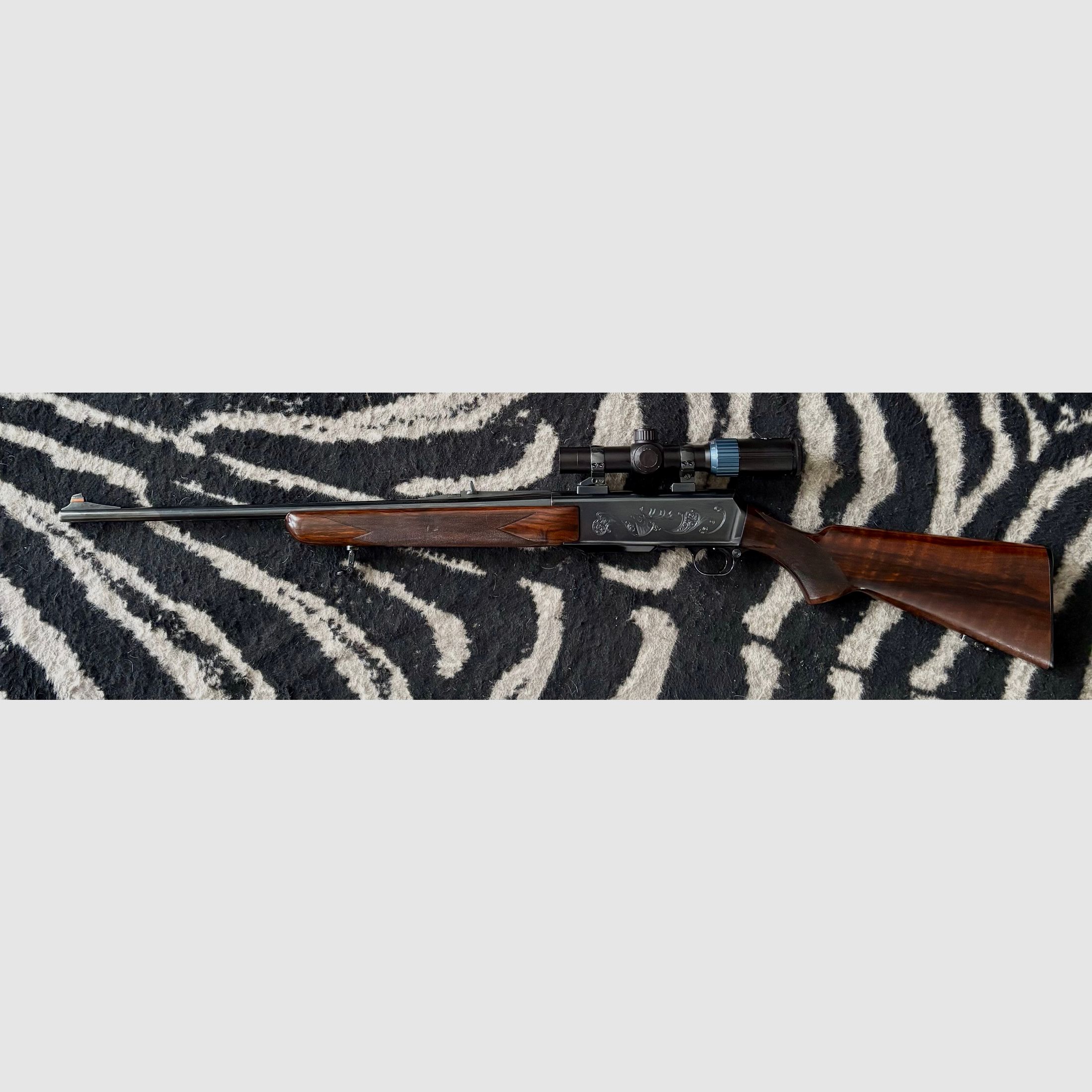FN Browning BAR Cal. .30-06 modèle spécial avec crosse en bois magnifique, cuir de poisson fin et gravure