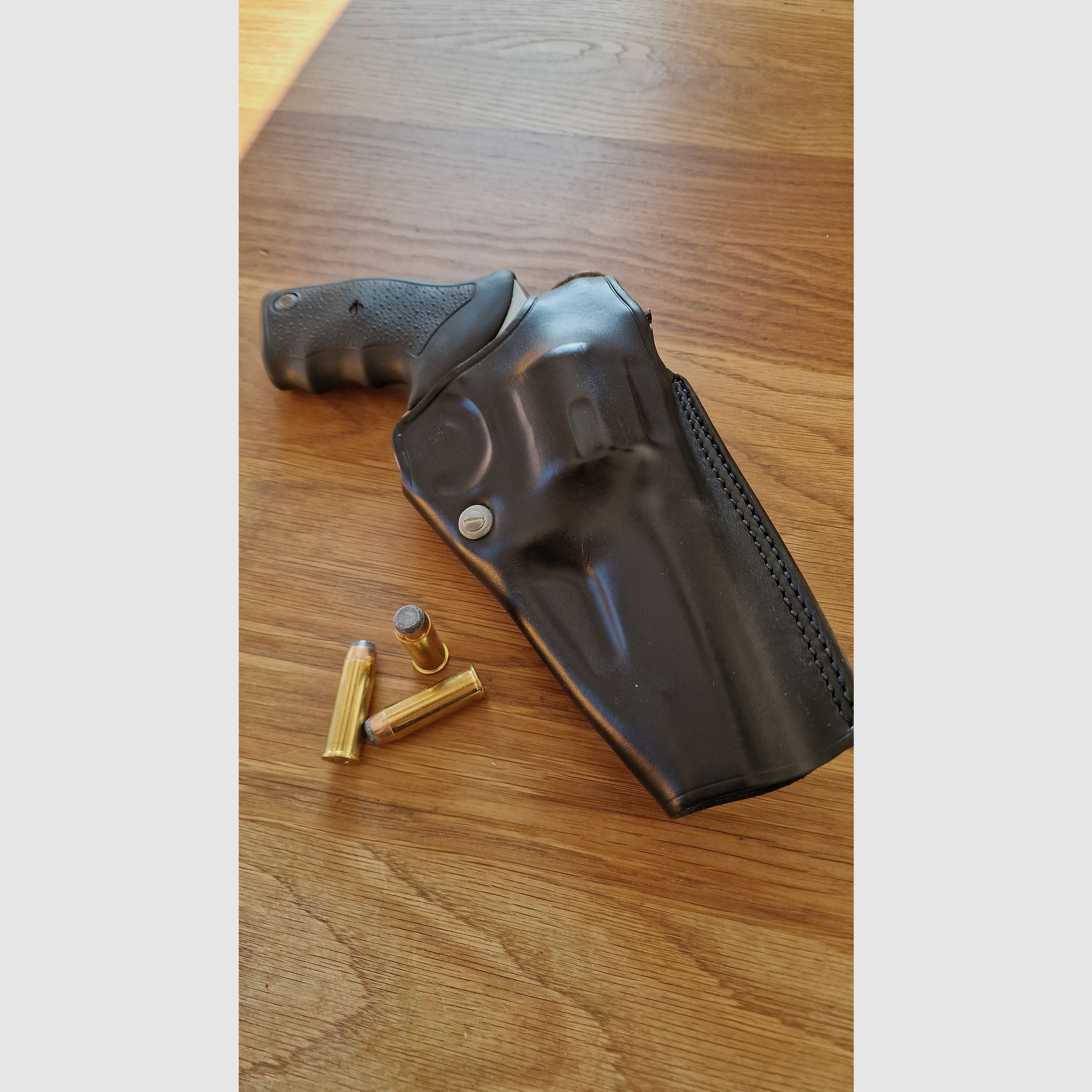 Taurus 44 Mag Revolver