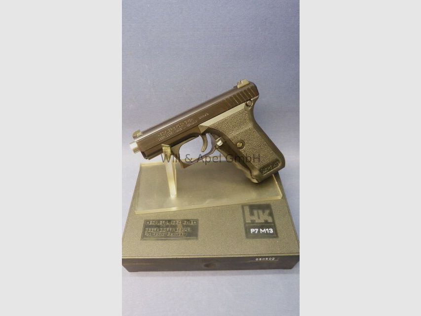 Heckler & Koch P7 M13, image 5 sur 9