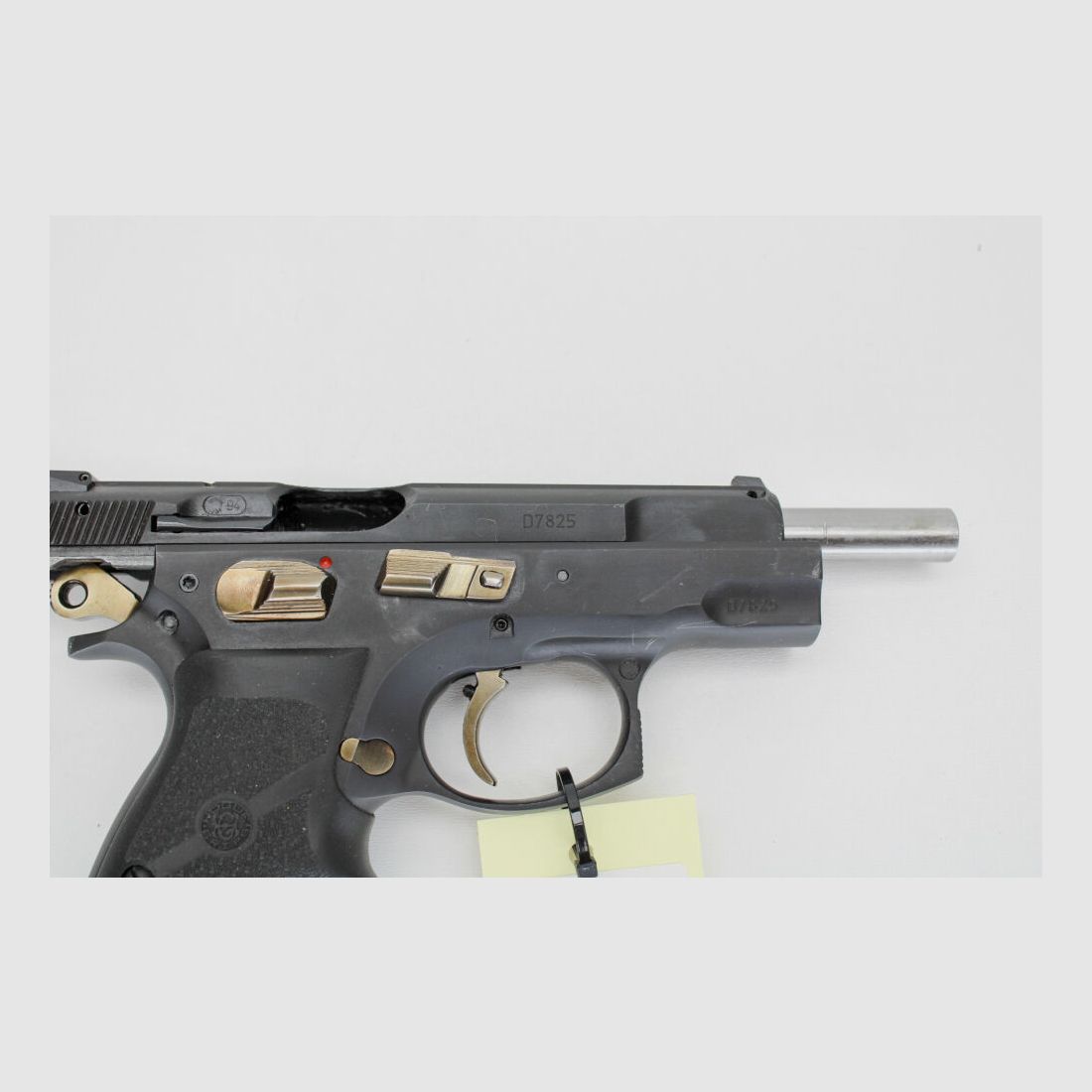 CZ 85B Pistol Cal 9 Para incl 2 Magazines and Kadet Conversion Kit .22lr with 9mmLuger .22lr, image 4 of 6