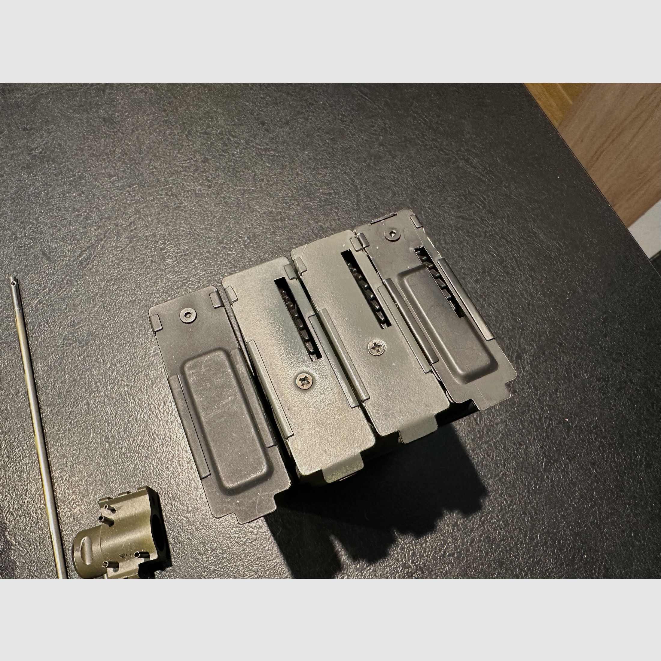SR25 parts und Mags