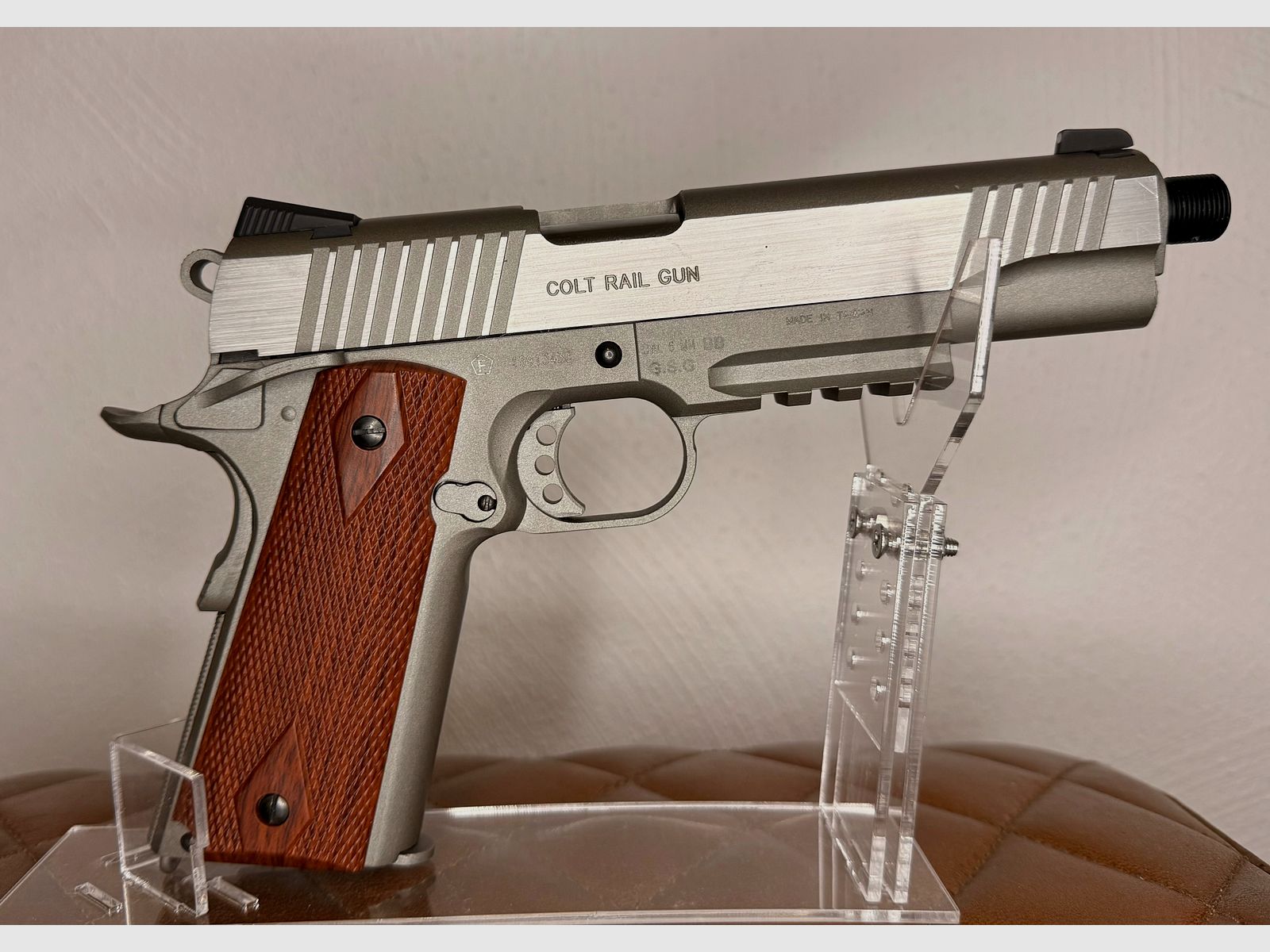 Begadi Colt Government 6mm BB Airsoft