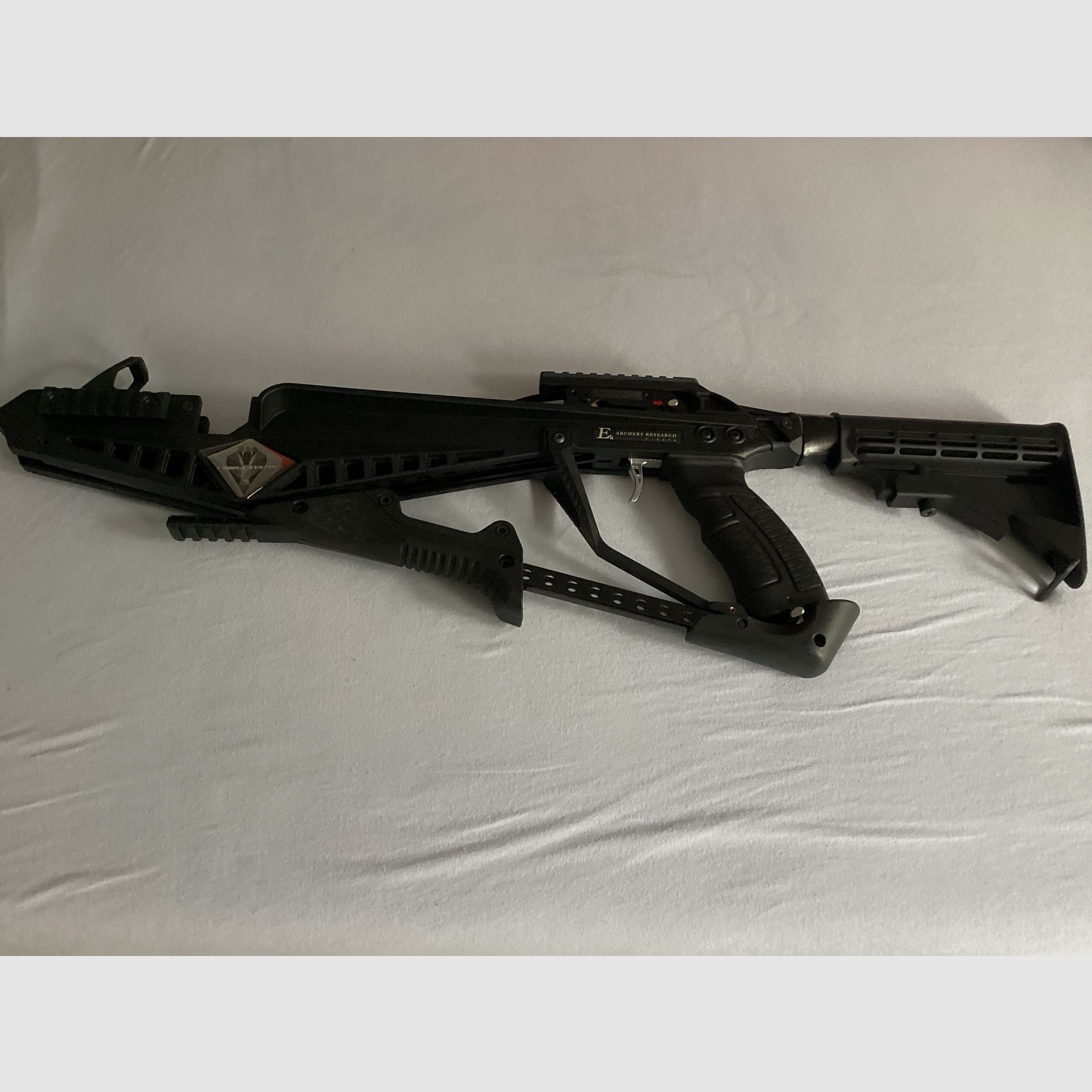 EK Archery R9 y accesorios