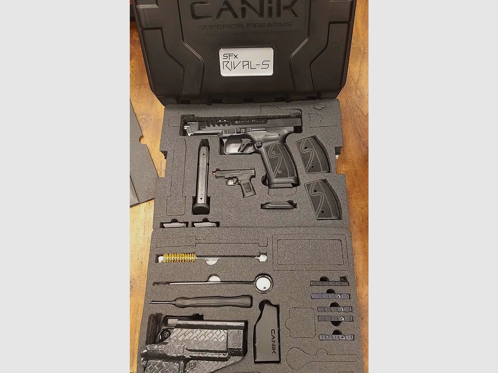 CANIK RIVAL SFX CAŁKOWICIE METALOWY 9×19 CAŁKOWICIE CZARNY, zdjęcie 1 z 4