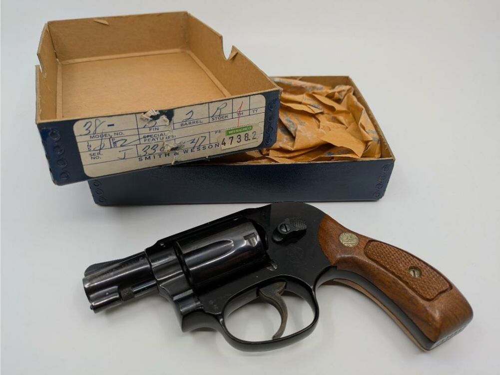 S&W 38