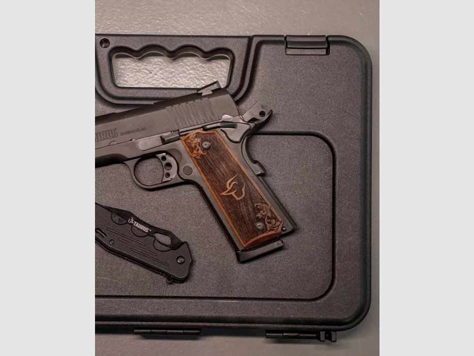 Plaquettes bois flower pour Taurus PT1911 Logo Taurus MBT, image 2 sur 2