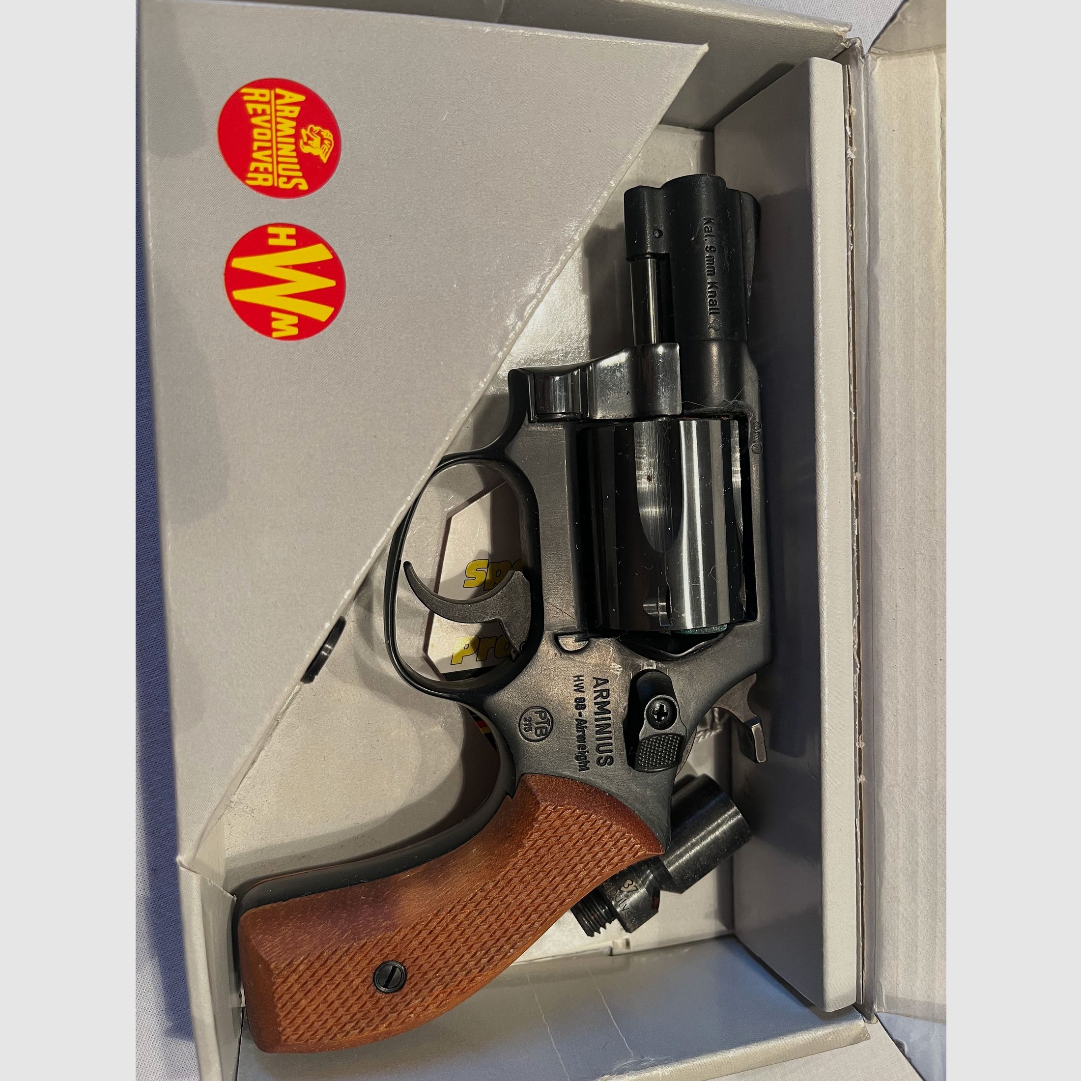 Blank firing pistol with accessories