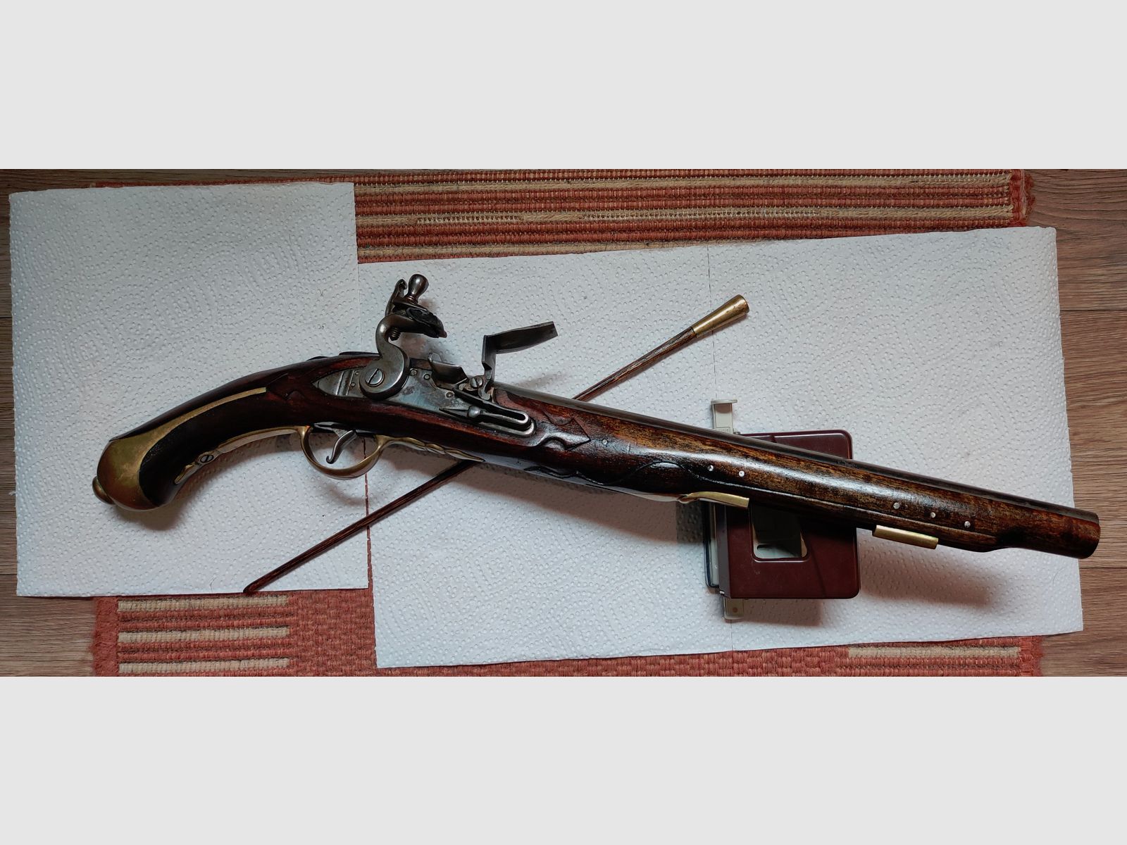 Indien, Preußische Reiter-Pistole 1731 mit Ladestock (Beschossen in DL) , Replik