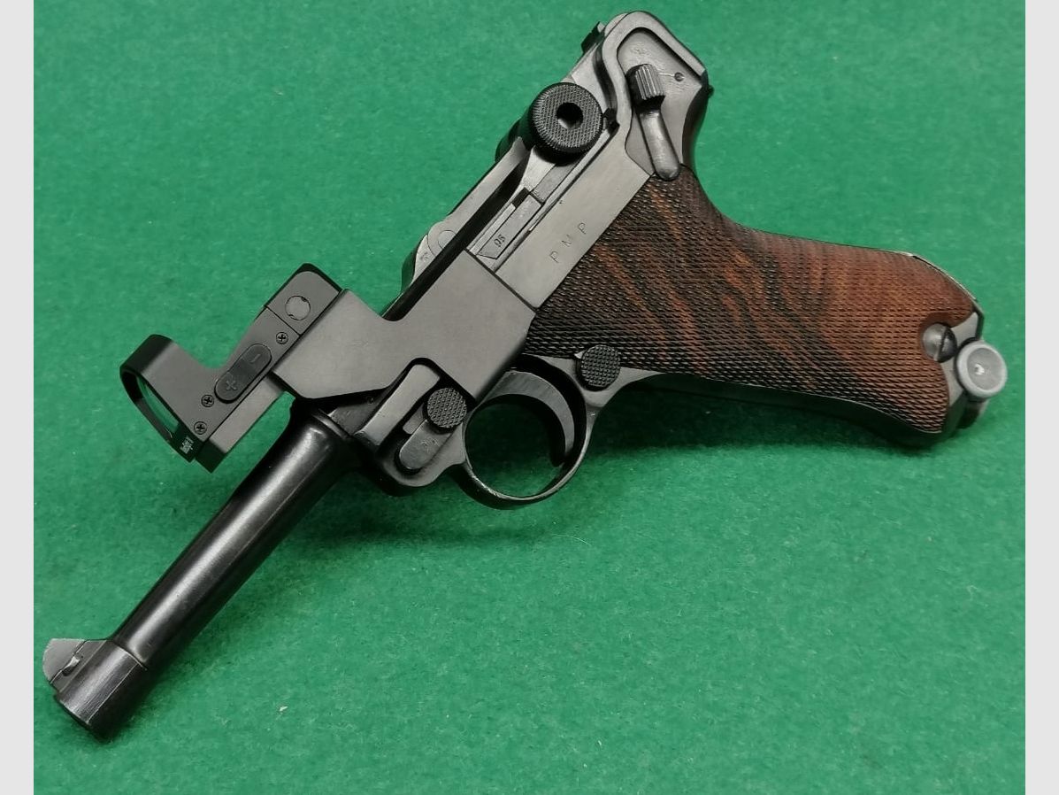 Red dot mounting for Luger 08 and similar models