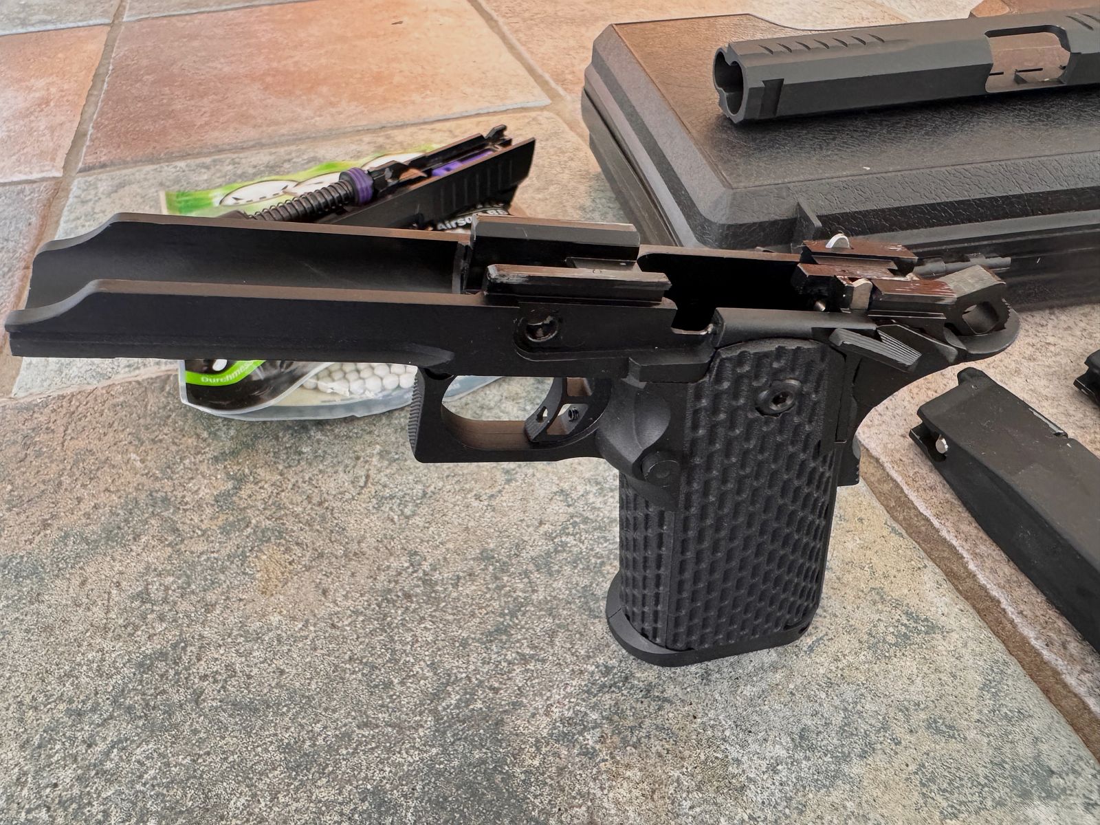 Novritsch SSP1 Softair Pistole mit Zubehör 