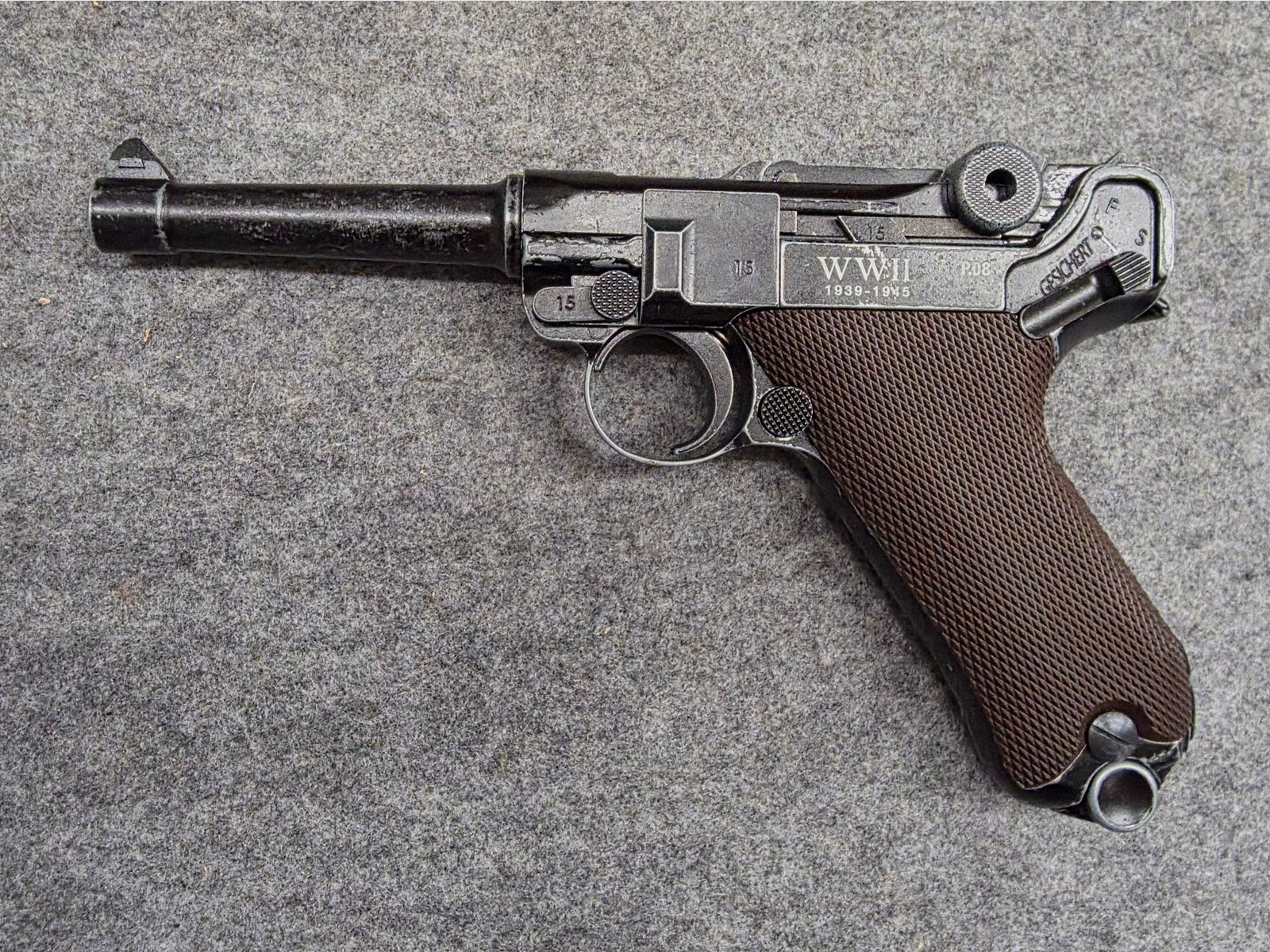 Umarex Legends P08 Luger WWII Special Edition Co2 Pistole mit Blowback  Cal. 4,5 mm Stahl BB