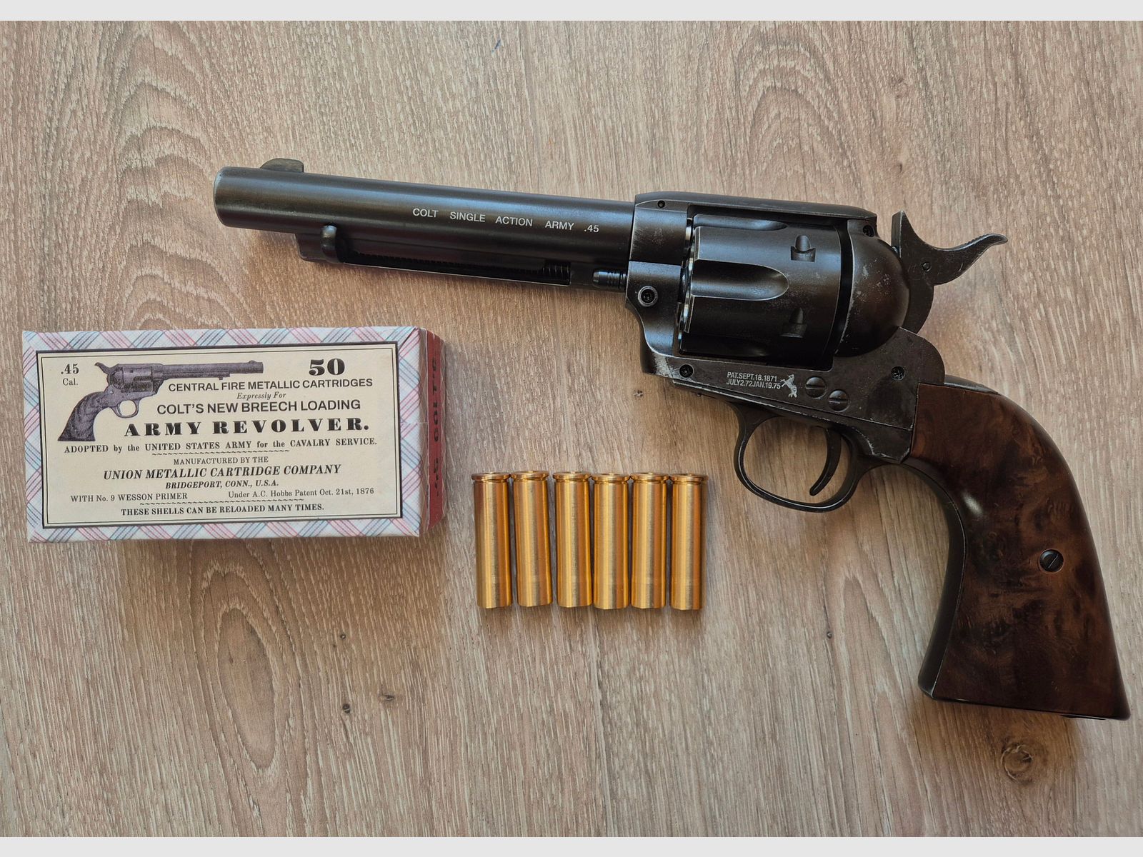 Limited SAA revolver, cal. 0.43 (!), Co2, antique finish, solid core