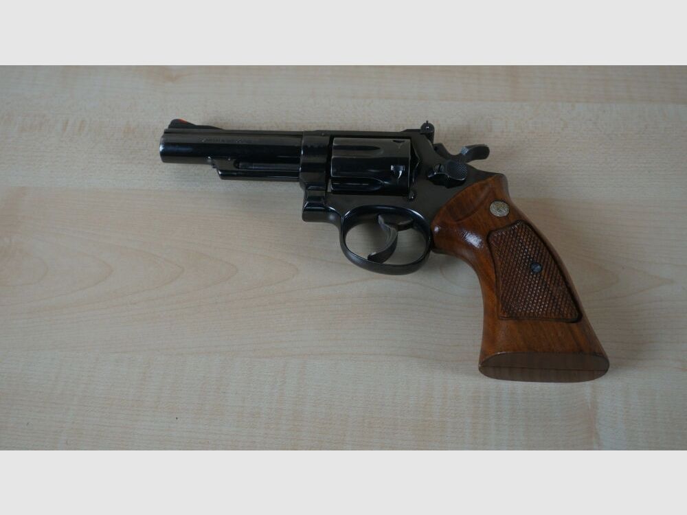 Smith & Wesson 19 -2