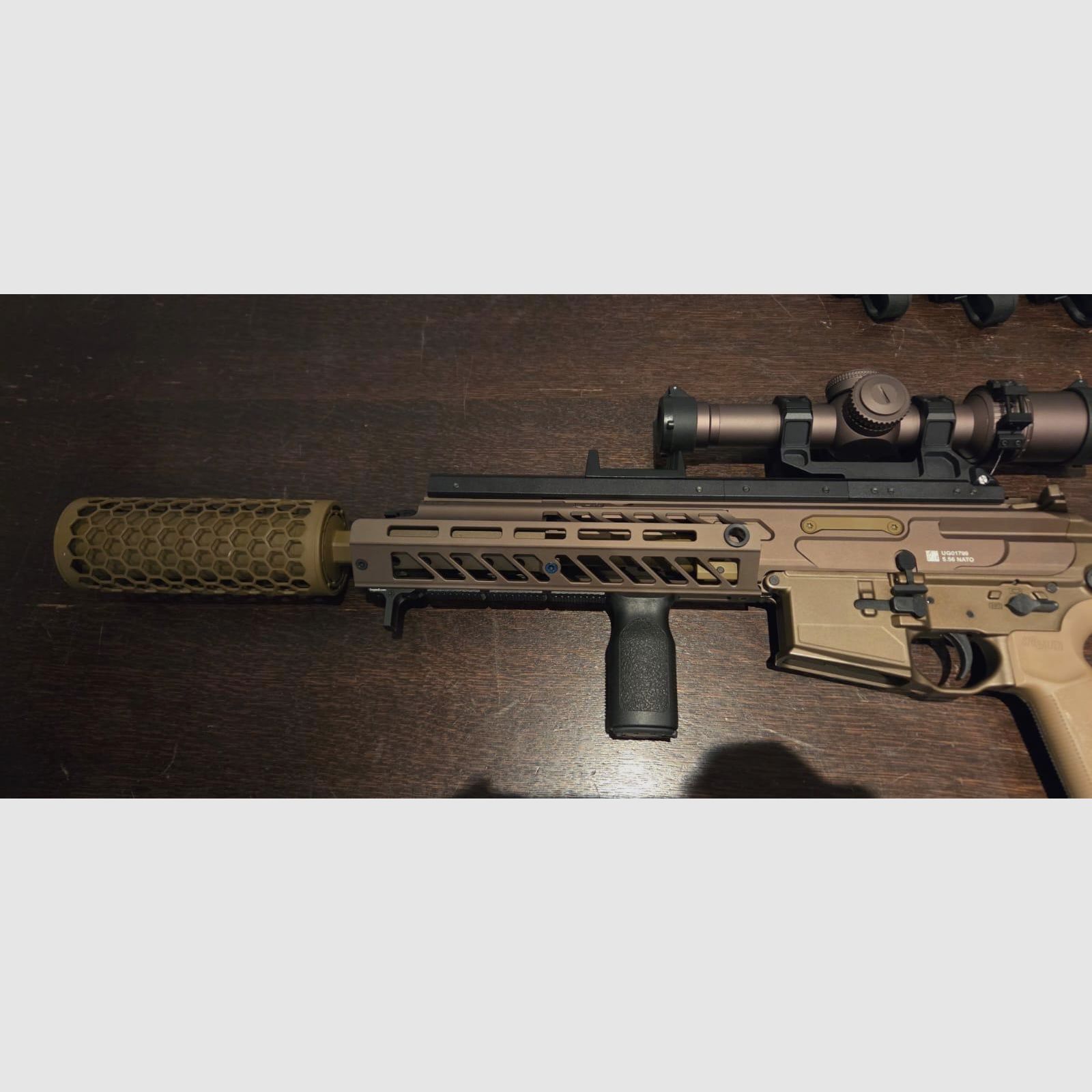 APFG Spear LT mit SURG Upper und Zubehör