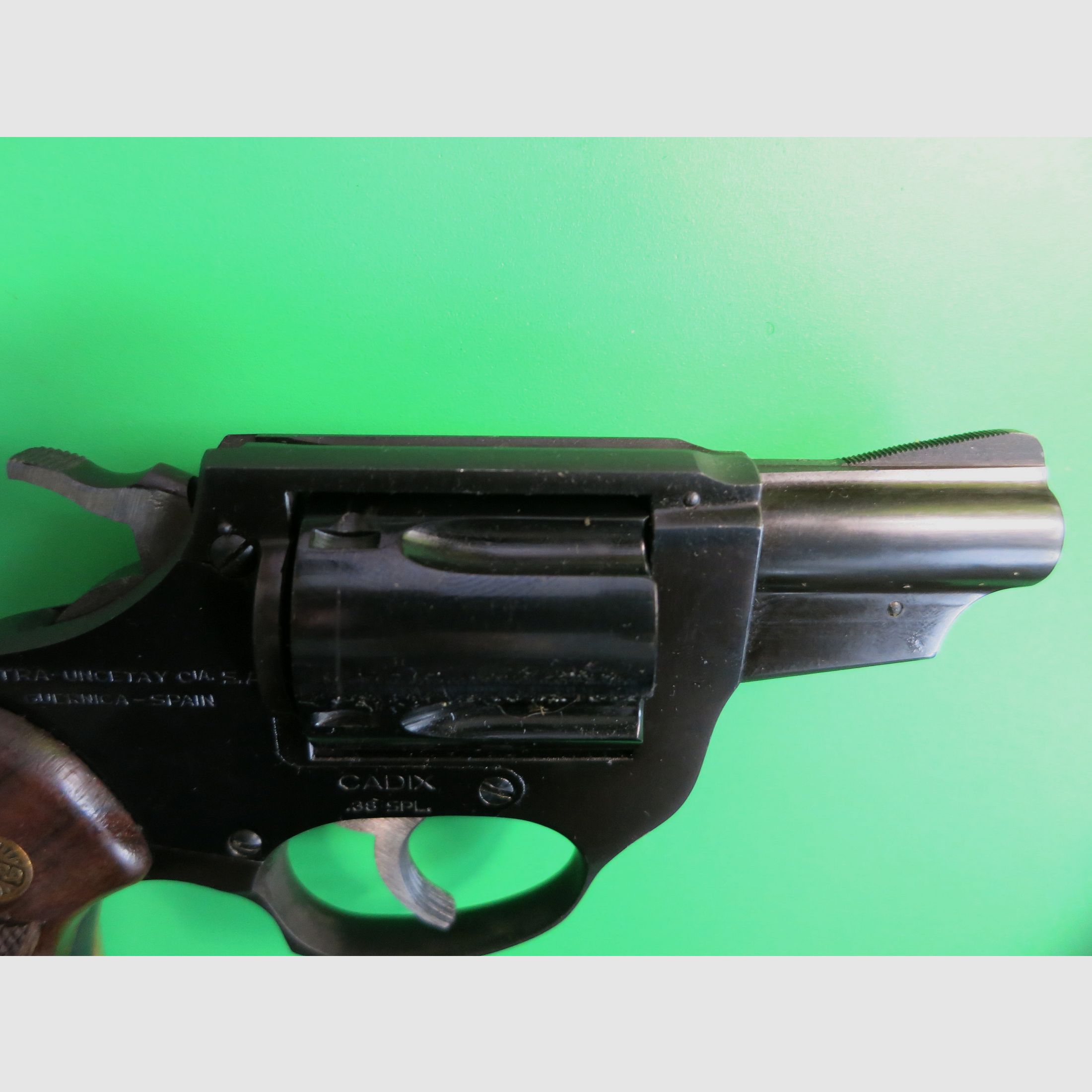 Astra Cadix, .38 Special, 2" revolver, fangschot of valjacht #97