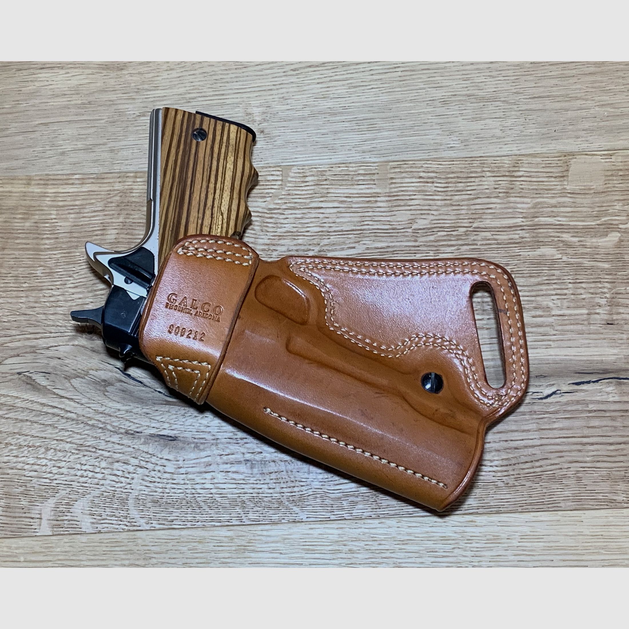 Galco S.O.B. leren holster geschikt voor de Colt Government/ Browning Hi Power, ZONDER pistool