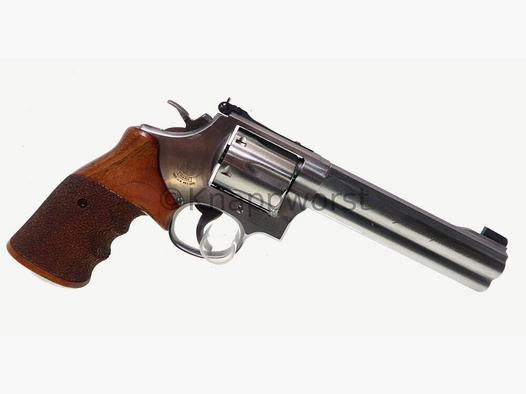 Smith & Wesson S&W 686 Target Champion