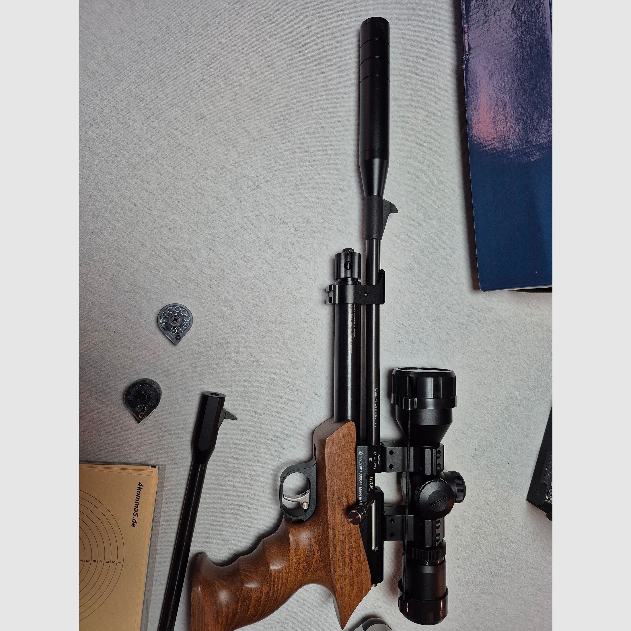 Diana Airbug con silenciador y ZF 3-9x40VE y mucho más.