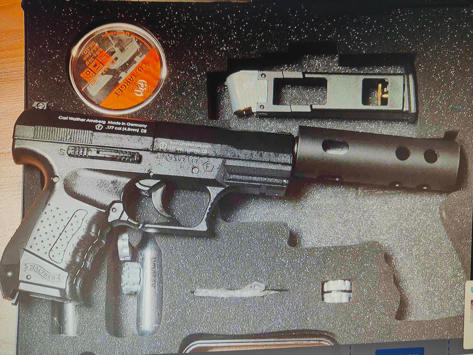 Walther NightHawk 4,5 mm (.177) Diabolo, CO₂, < 3,5 J