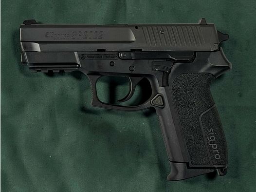 SIG Sauer P2022