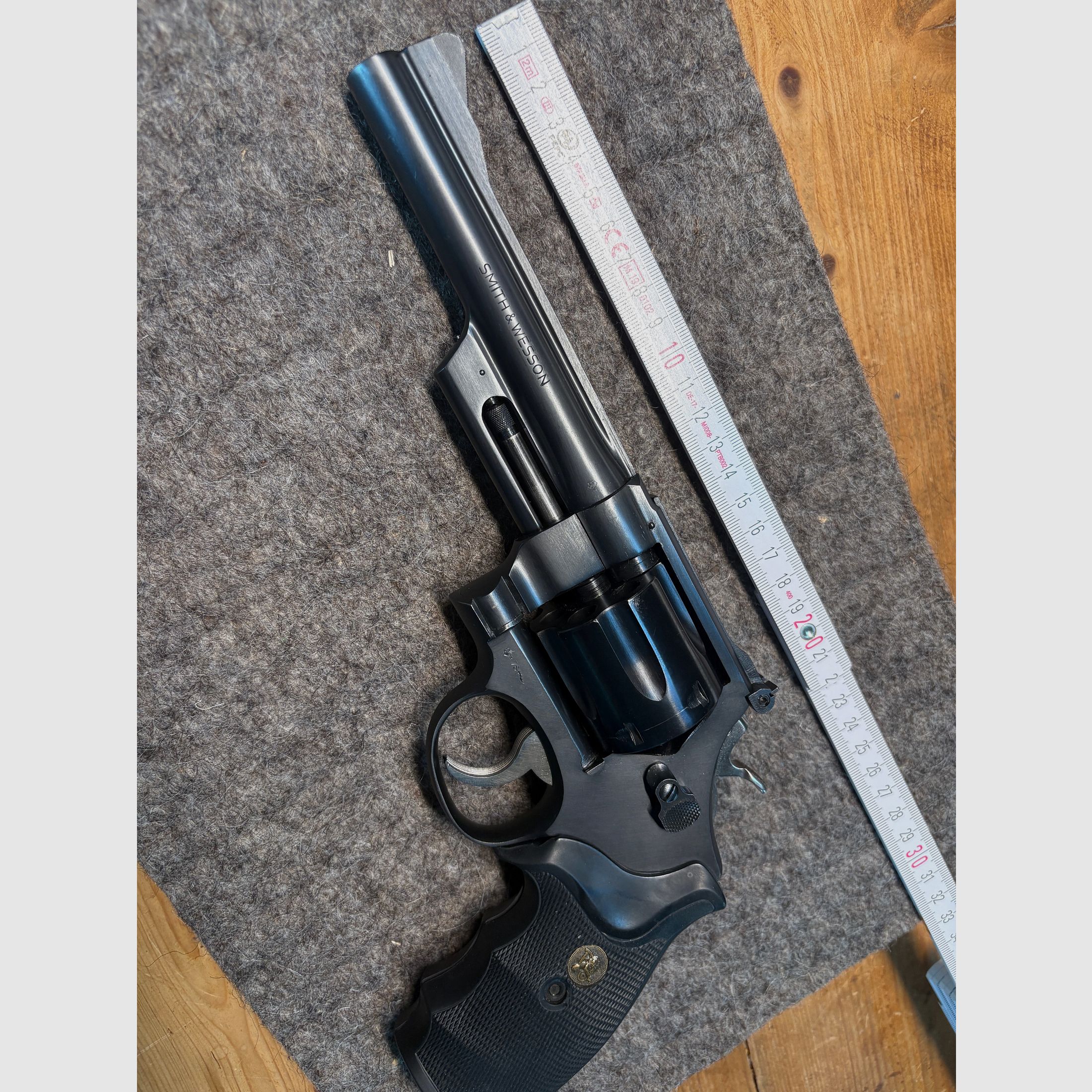 S&W Mod. 28 Highway Patrolman Revolver .357 Pachmayr Sickinger 6