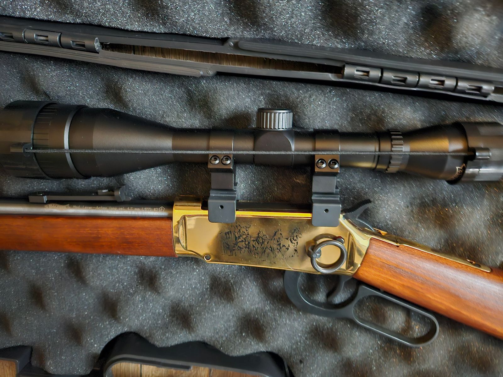 Walther Lever Action Long Wells Fargo 4 5mm CO2-GEWEHR. Come nuovo.