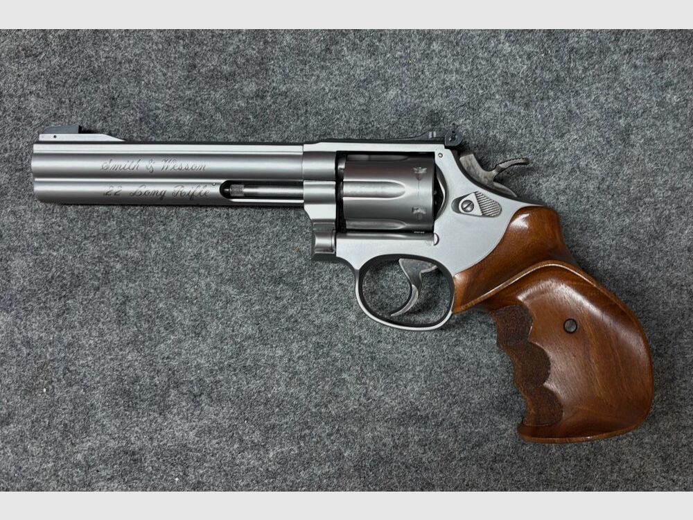 Smith & Wesson 617-1 .22lr