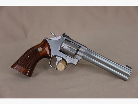 Smith & Wesson // S&W Revolver