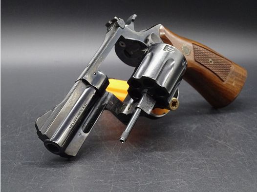 Rossi Revolver Kaliber .357 Magnum 4 Zoll