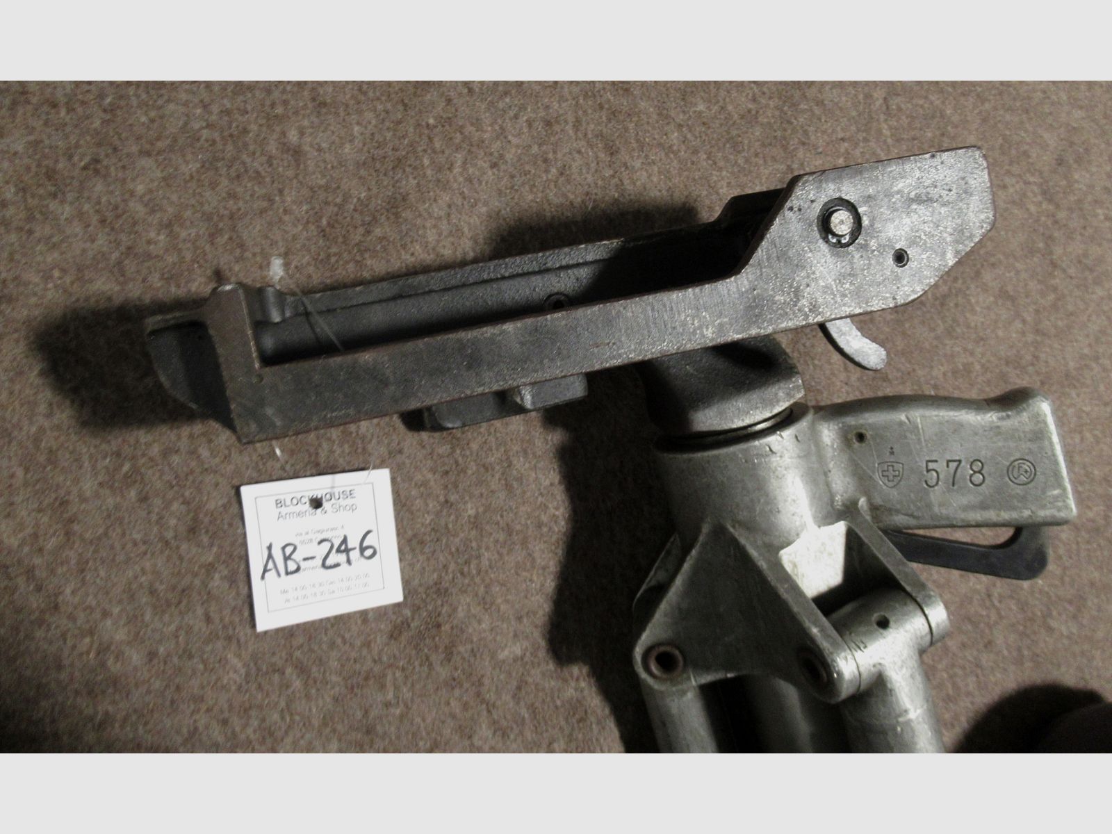AB-246 trépied AA pour MG51, image 2 sur 3