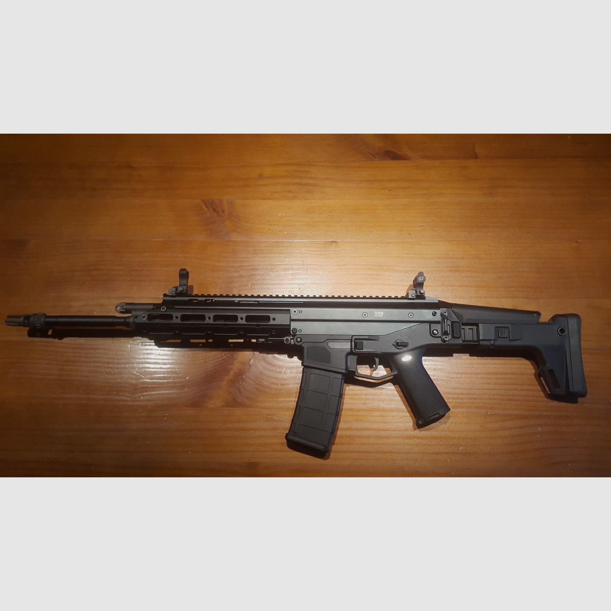 Wei-ETech MSK Open-Bolt Gas-Blow-Back 6mm BB schwarz.